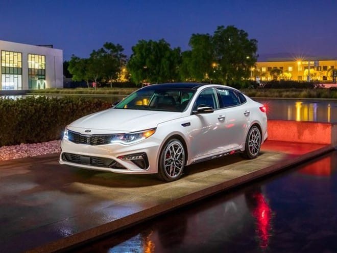 Giá xe Kia Optima lăn bánh tháng 1/2021