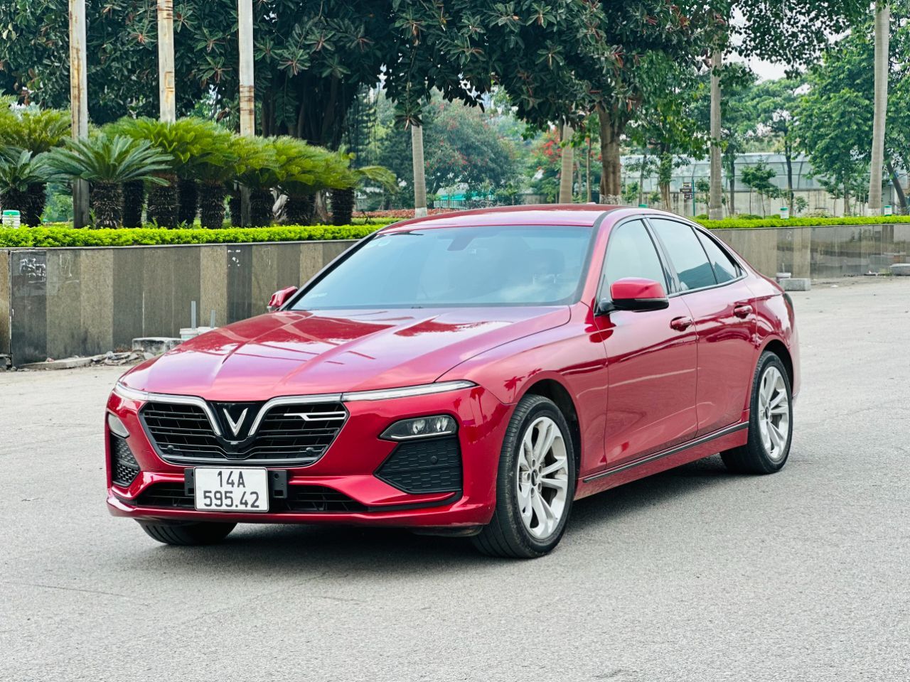 LUX A BASE đỏ 2021 siêu chất , cán bộ hải quan đi cực giữ gìn ko 1 vết xước