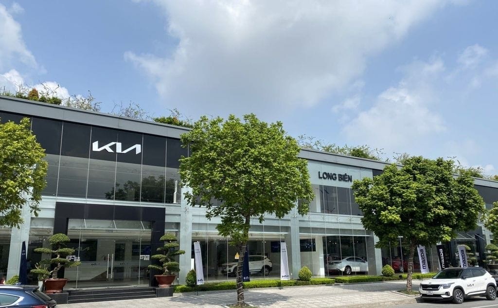 Kia Long Biên