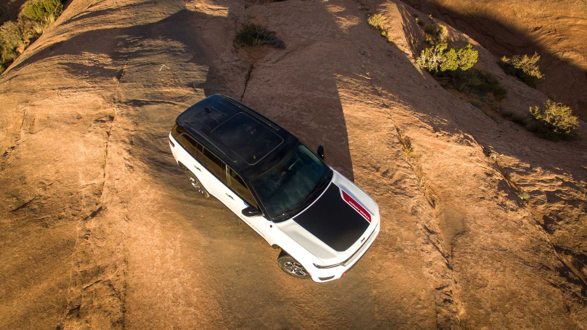 Phía trên nhìn xuống