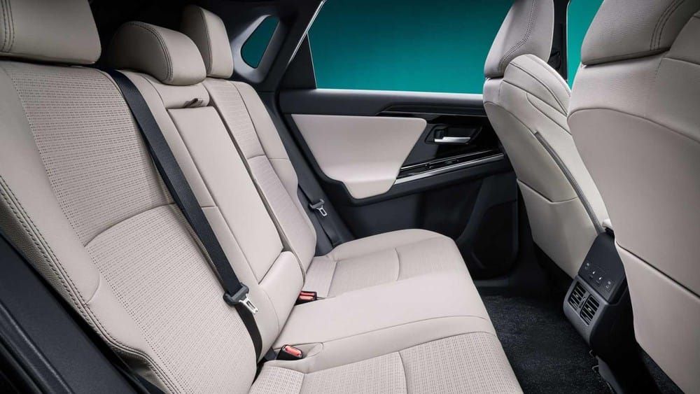 Ghế phía sau của Toyota bZ4X Ghế phía sau của Toyota bZ4X