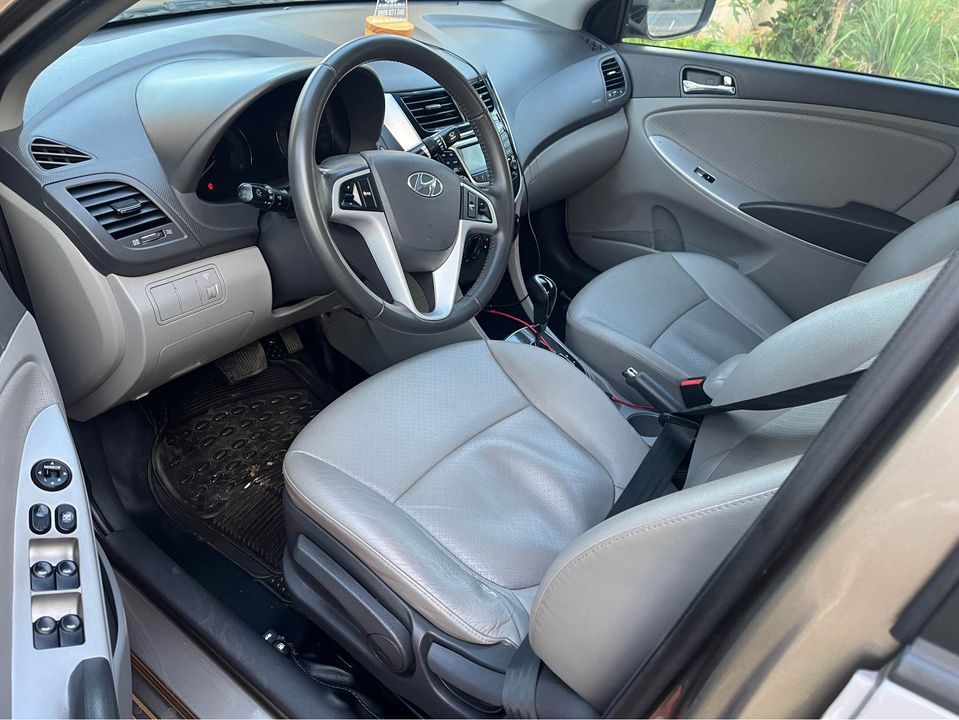 Cần bán xe Accent 1 chủ từ đầu