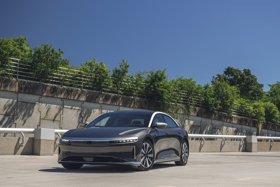 Đánh giá Lucid Air Grand Touring 2022 với thiết kế thông minh và đầy cảm hứng