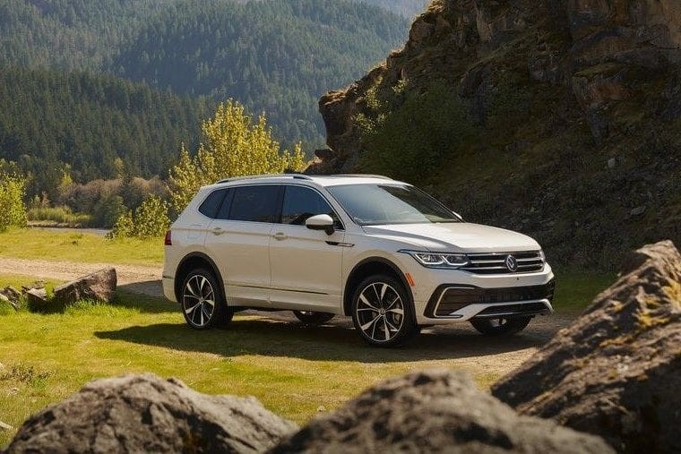 Volkswagen Tiguan 2022 Đánh giá: Thông số, Giá xe và Hình ảnh.
