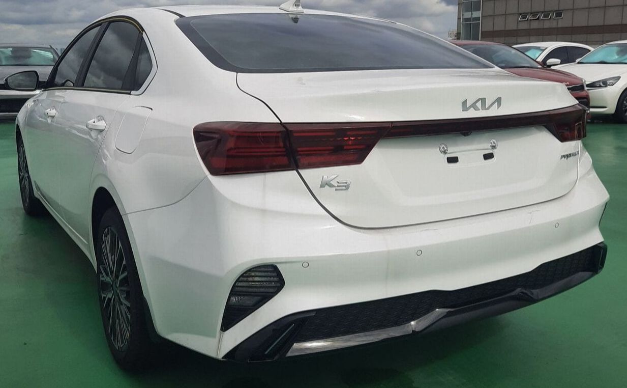 Kia K3 Luxury màu Xanh Xe có sẵn giao ngay giảm 15 triệu