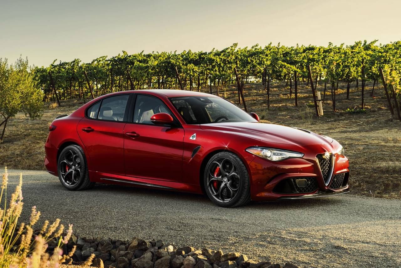 Alfa Romeo Giulia Quadrifoglio 2022