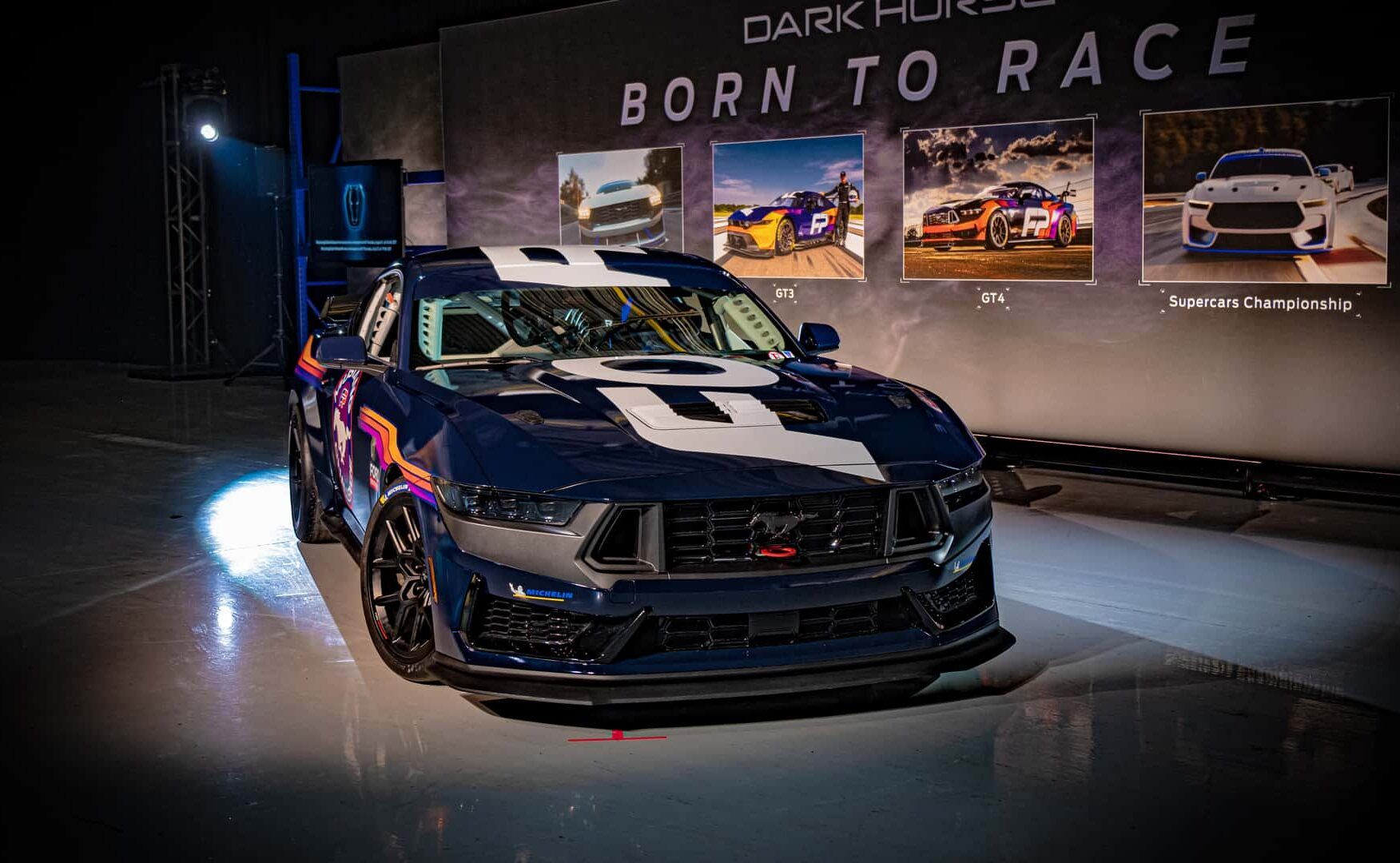 Ford Mustang Dark Horse R 2024