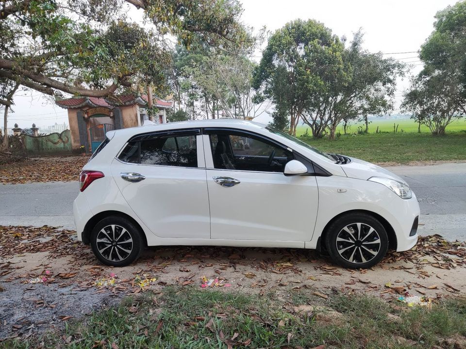 Cần bán i10 2016 cũ