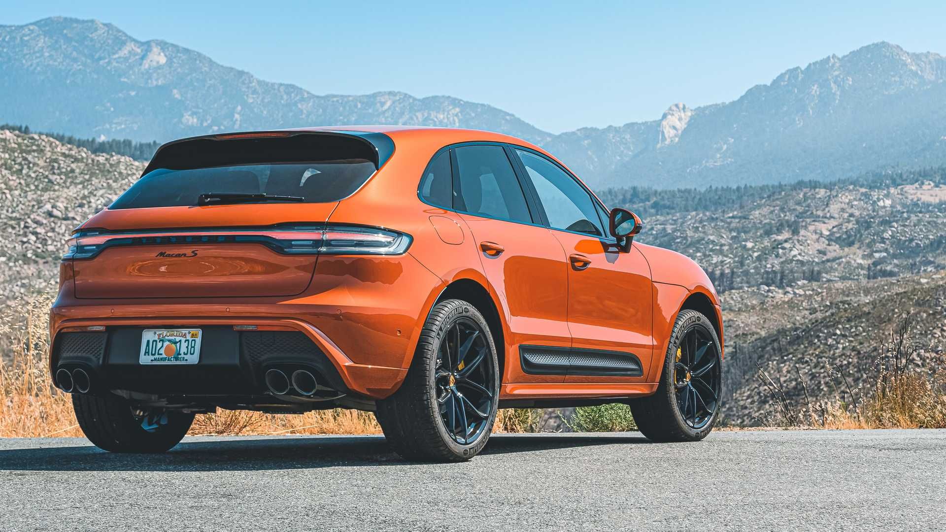 2022 Porsche Macan S