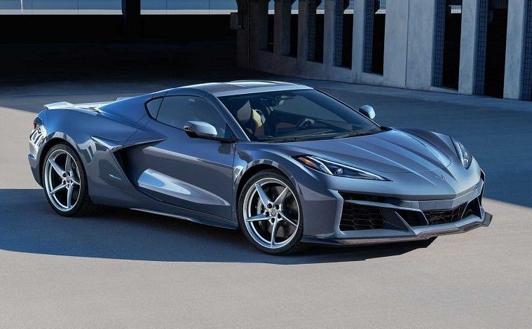 Chevrolet Corvette E-Ray 2024