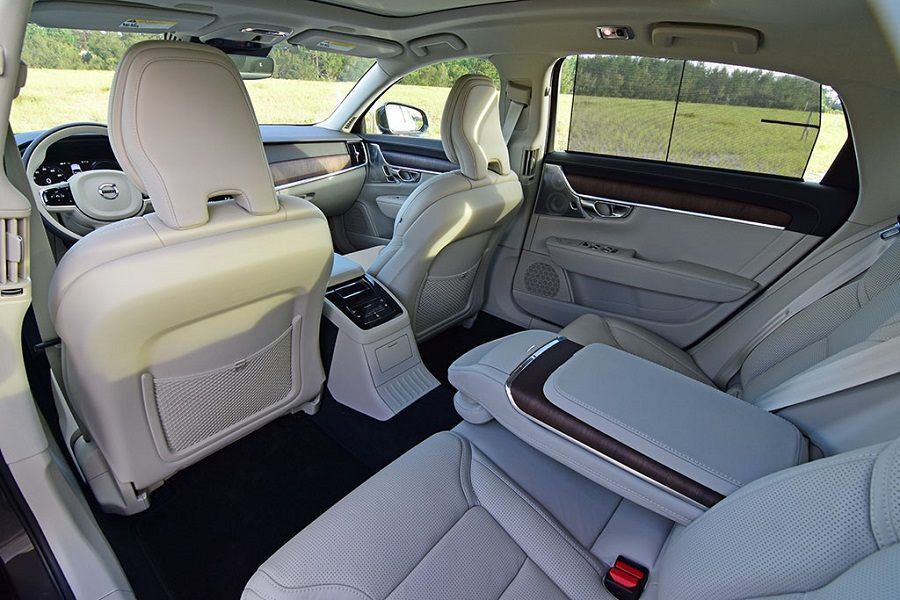 nội thất Volvo S90 T8 Recharge