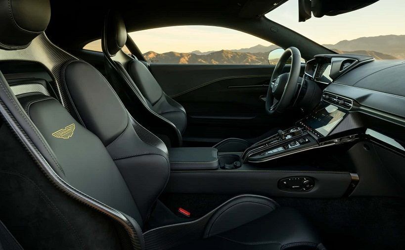 Nội thất Aston Martin Vantage 2025