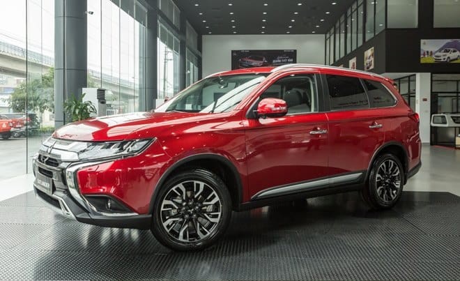 Mitsubishi Outlander-3