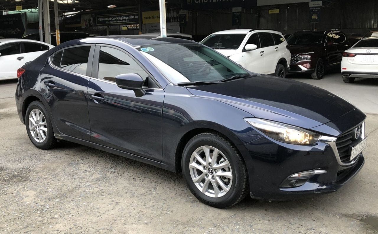Mazda 3 sedan 2019 màu xanh BSTP đi 21000km
