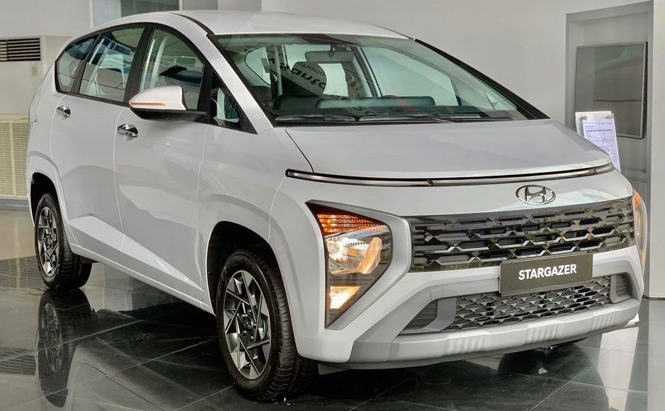 Hyundai 𝗦𝗧𝗔𝗥𝗚𝗔𝗭𝗘𝗥 giá ưu đãi