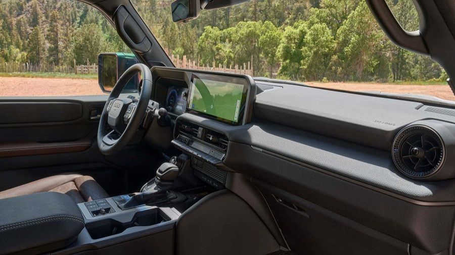 nội thất Toyota Land Cruiser 2024