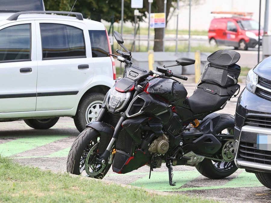 Ducati Diavel V4 Spotted