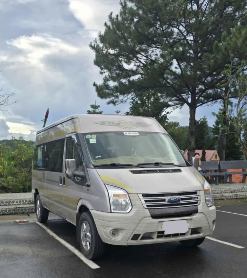FORD TRANSIT 2018 – 16 CHỖ | GIÁ 370 TRIỆU