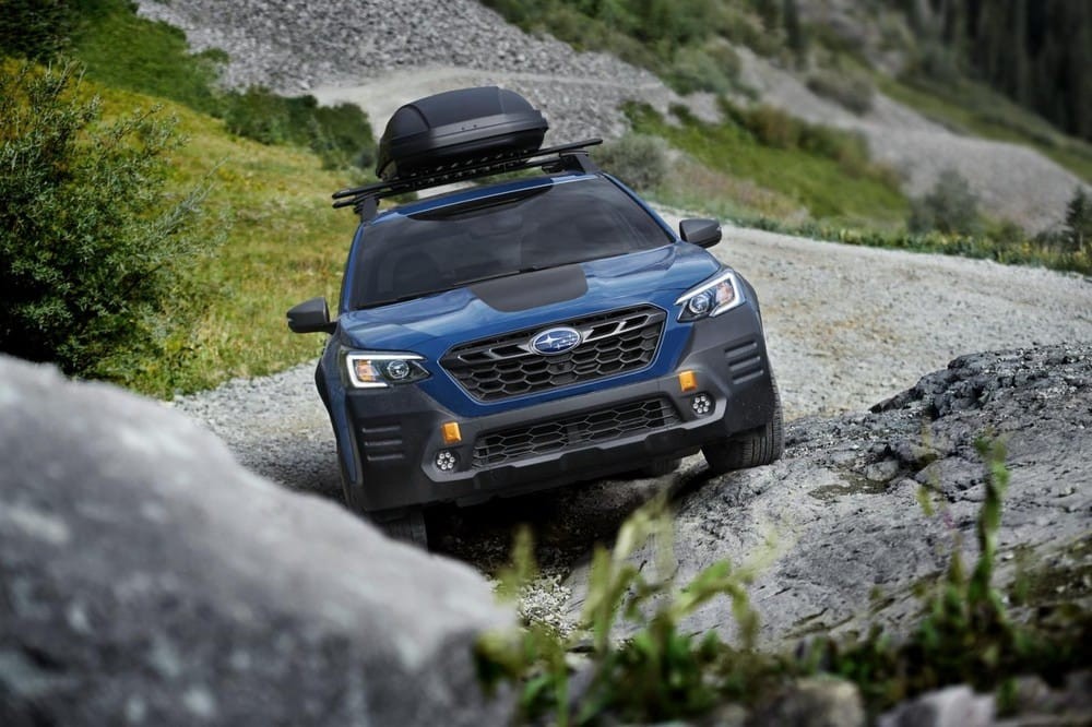 Subaru Outback Wilderness 2022 có góc tiếp cận, góc thoát và góc leo dốc tăng lên