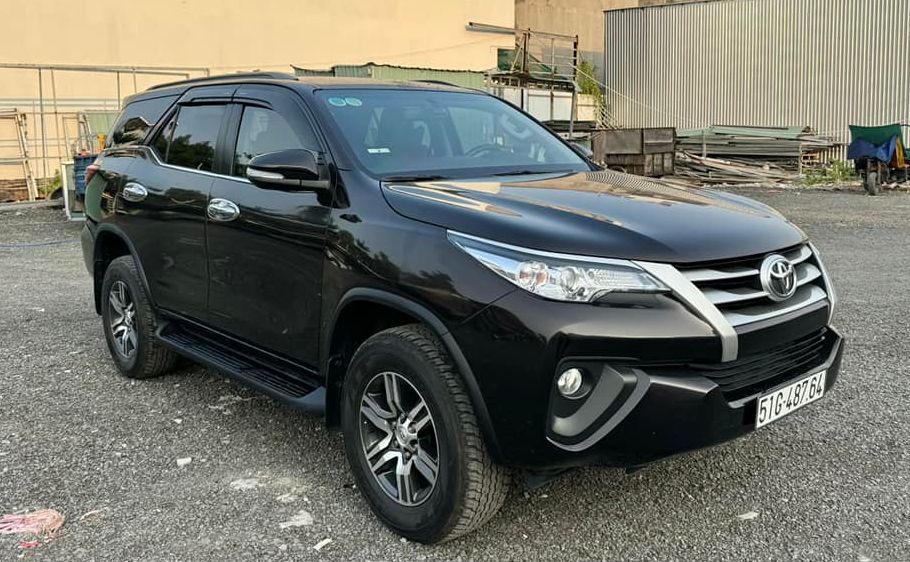 TOYOTA FORTUNER 2.4G 2017