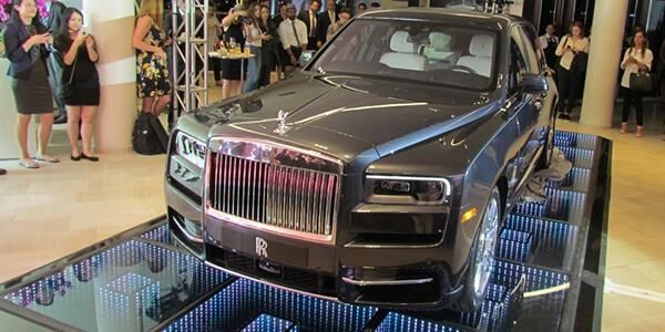 Ngoại thất Rolls-Royce Cullinan 2021
