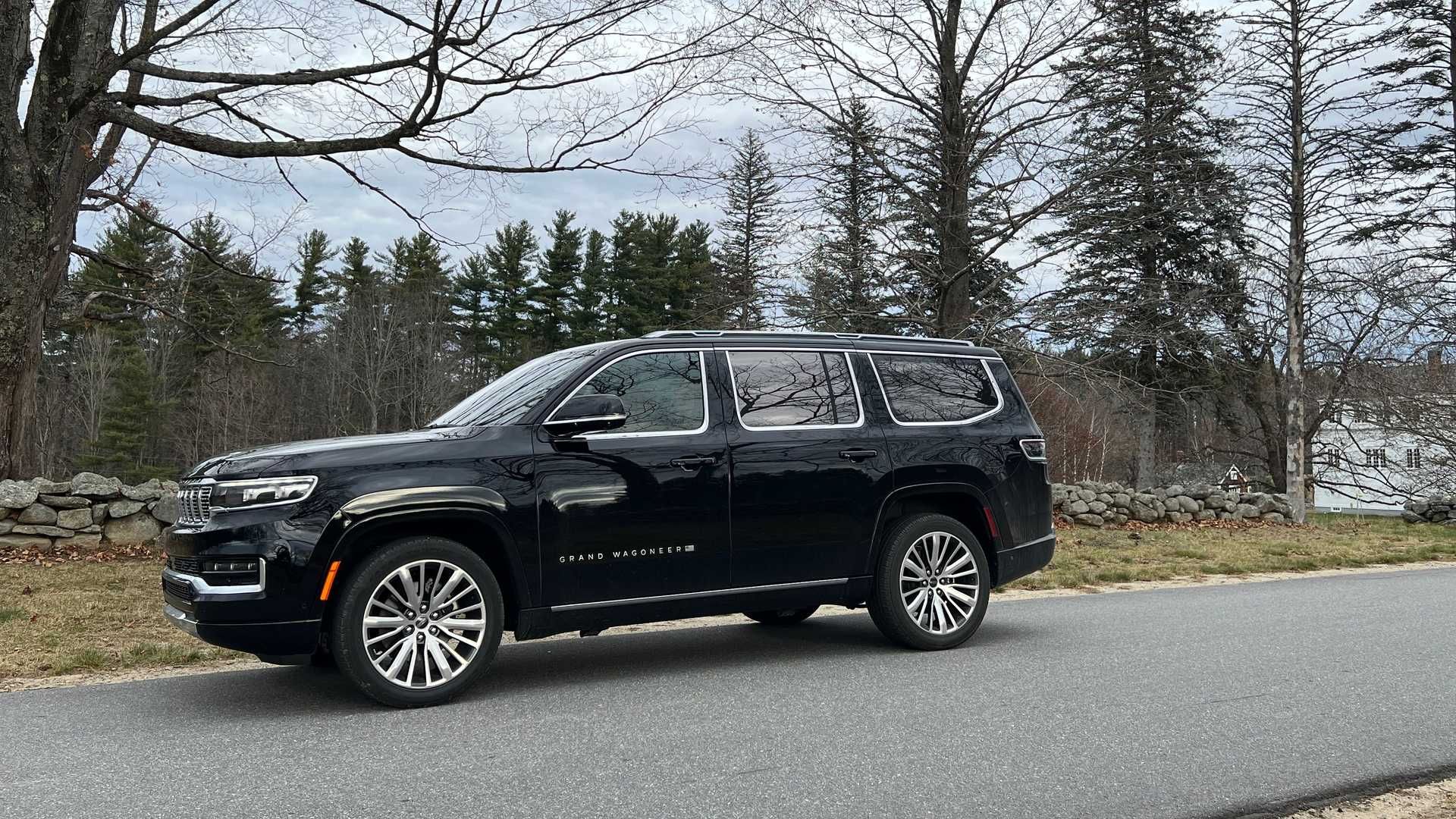 GIá xe Jeep Grand Wagoneer 2022