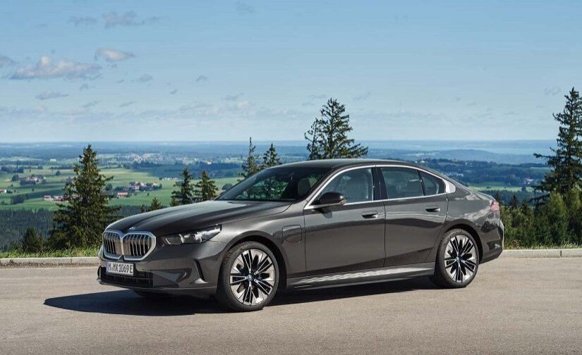 BMW 530e và 550e 2024