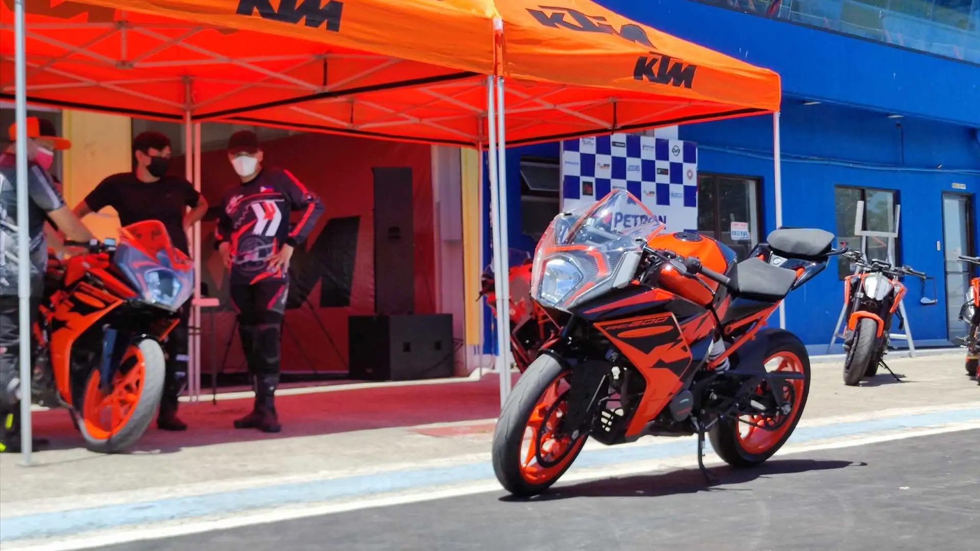 KTM RC 200 2022