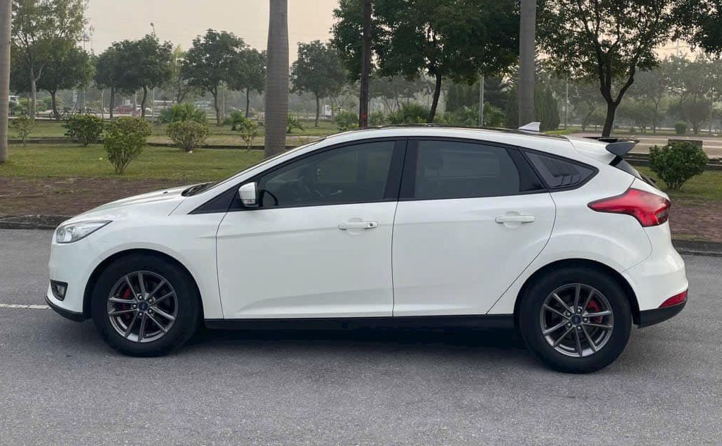 Bán  Focus 1.5 2017 còn zin