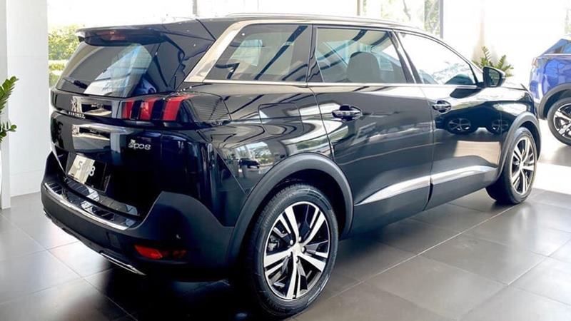 Thân xe Peugeout 5008