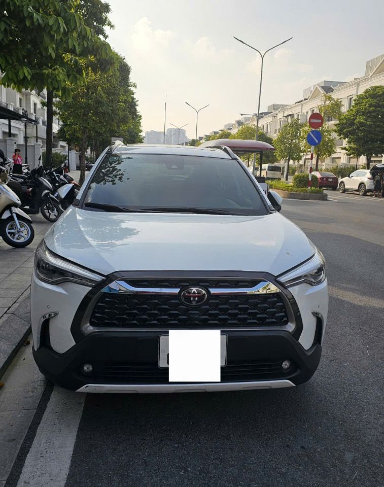 Chính chủ tại Hà Nội bán: Toyota corolla cross 1.8V sx 2022