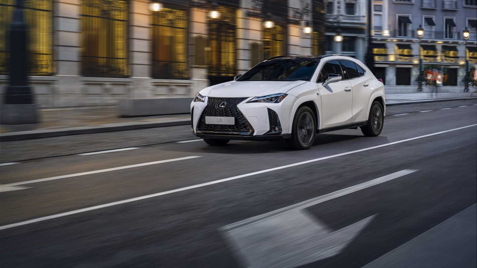 Lexus UX 2023