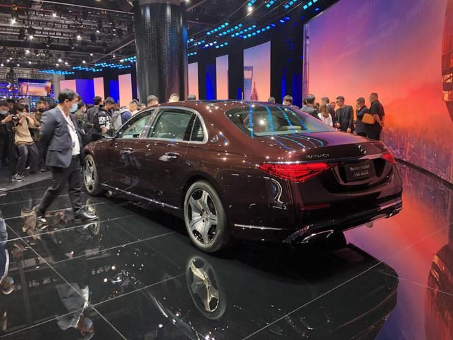 MERCEDES-MAYBACH S-CLASS V6-9