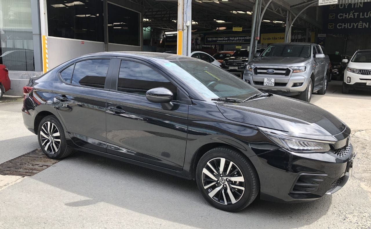 Honda City RS 2021 màu đen đi 5000km