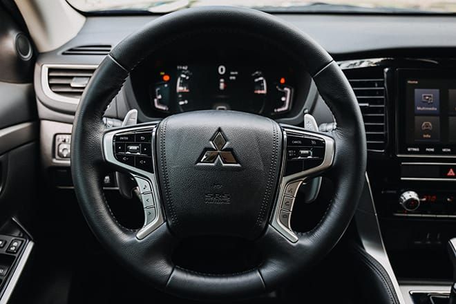 Mitsubishi Pajero Sport-11