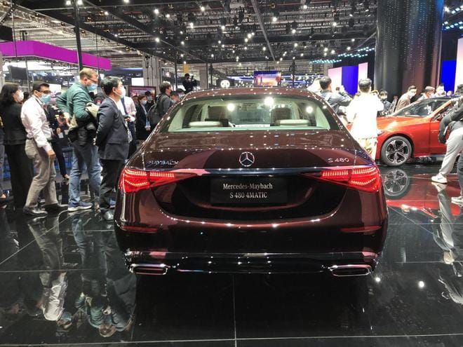 MERCEDES-MAYBACH S-CLASS V6-10