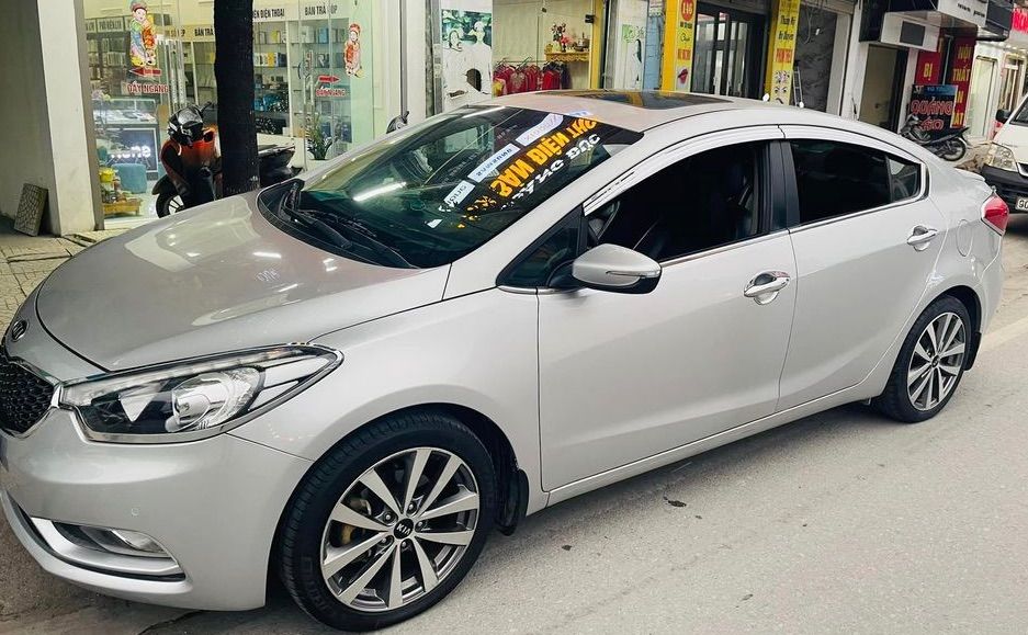 Cần bán Kia K3 1.6 AT 2014 chính chủ