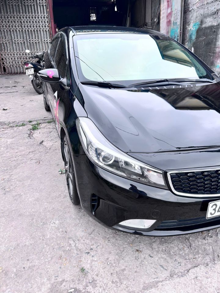 Kia Cerato 2017 bản số sàn, xe cá nhân sử dụng kỹ nên còn rất đẹp.