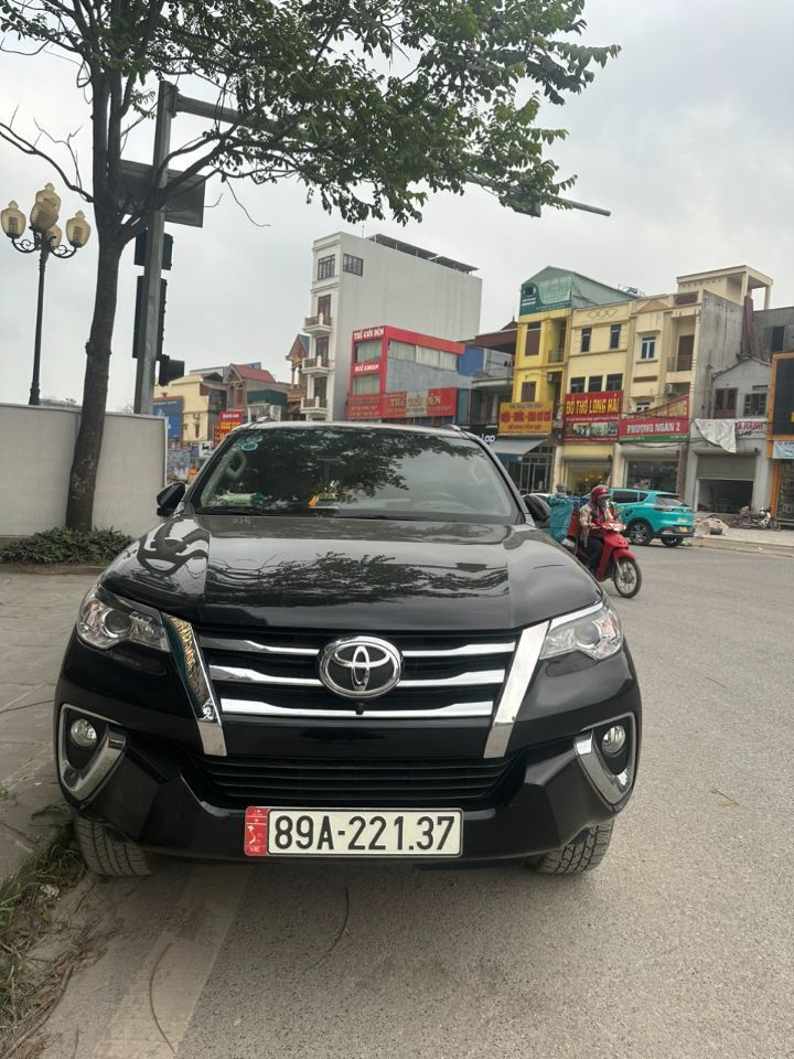 Chính chủ bán xe TOYOTA FORTUNER sản xuất năm 2020