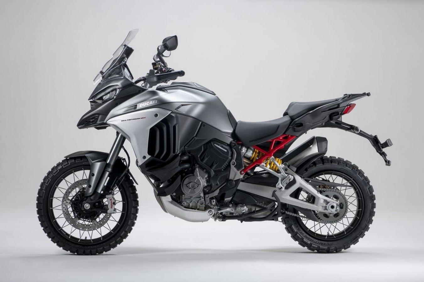 Ducati Multistrada V4 2021 được trang hệ thống radar trước và sau