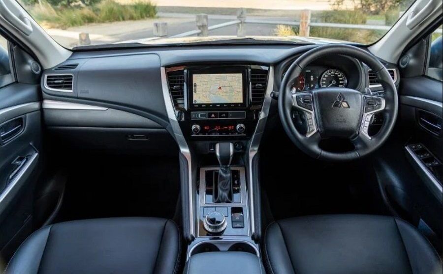 Nội thất Mitsubishi Pajero Sport 2024