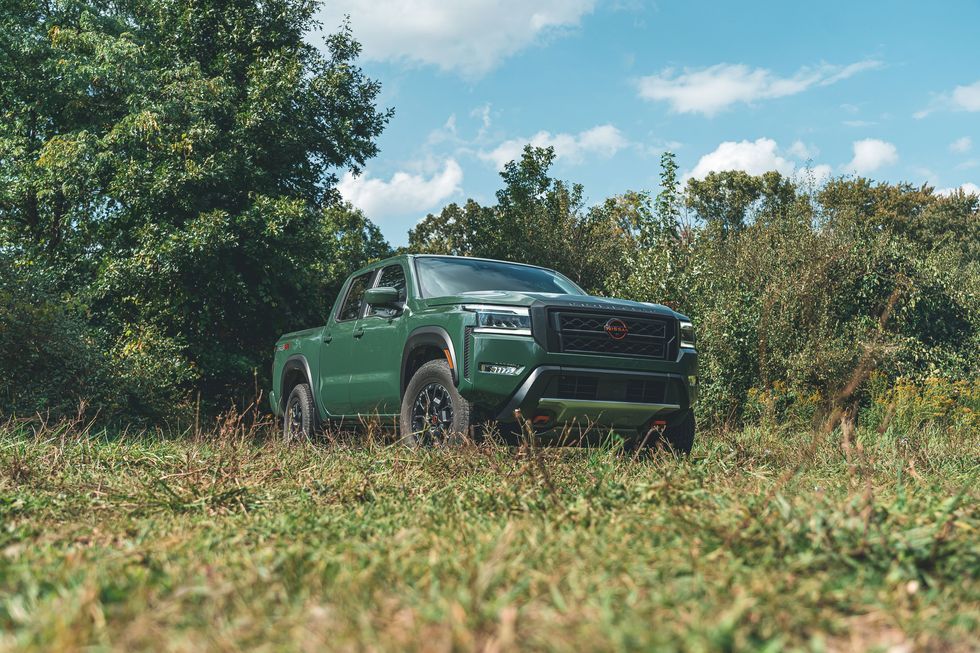 Giá xe Nissan Frontier 2022