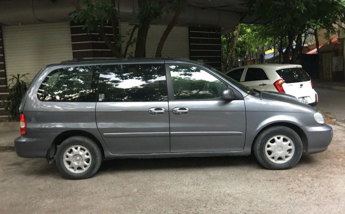 Kia Carnival 2001 máy dầu 6 chỗ
