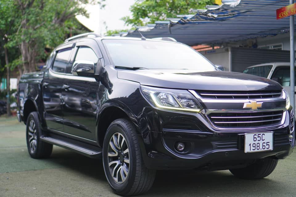 Cần bán Colorado 2017