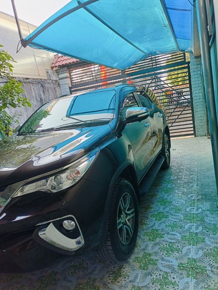 Toyota Fortuner 2.7V 4x2 cọp như mới chạy 40,000 KM.