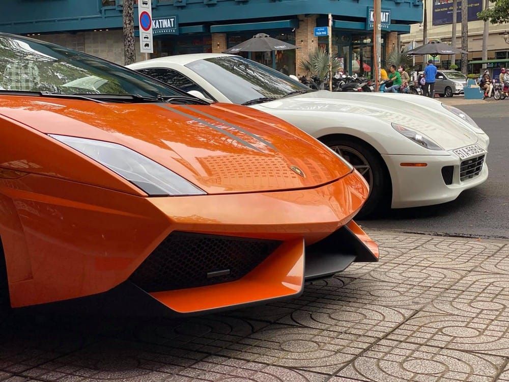 Điểm nhấn của xe là nhiều chi tiết sơn đen nhám

