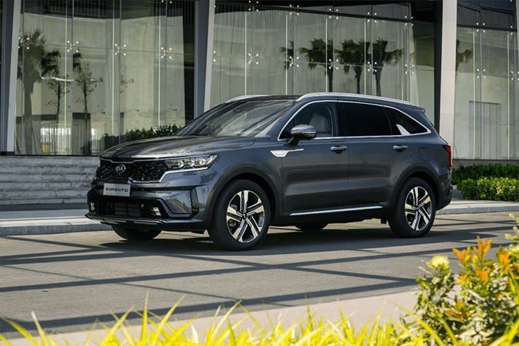 Loạt phiên bản đa dạng của Kia Sorento 2021 tại Việt Nam