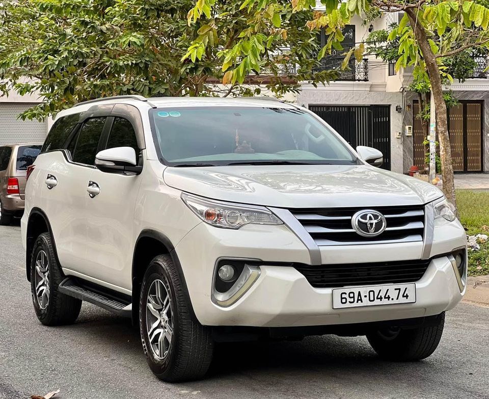 FORTUNER 2.4MT 2017 NHẬP KHẨU
