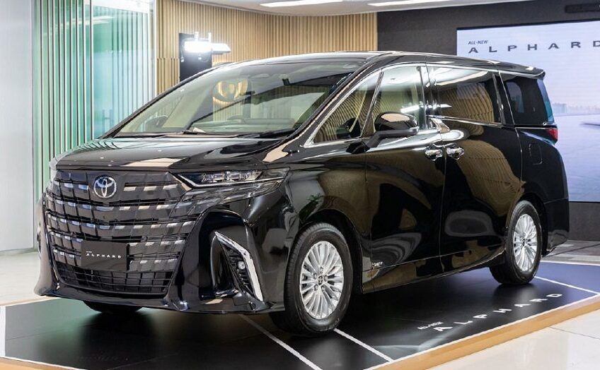 Toyota Alphard 2024