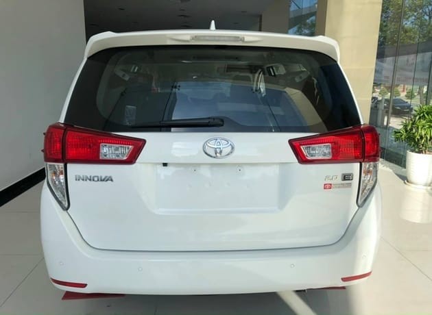 Toyota Innova-5